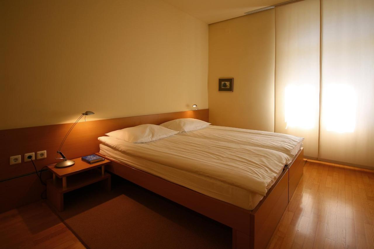 Apartments Villa Boltez Kranj Ngoại thất bức ảnh