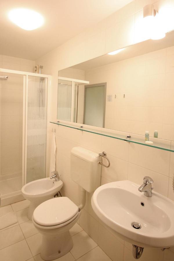 Apartments Villa Boltez Kranj Ngoại thất bức ảnh