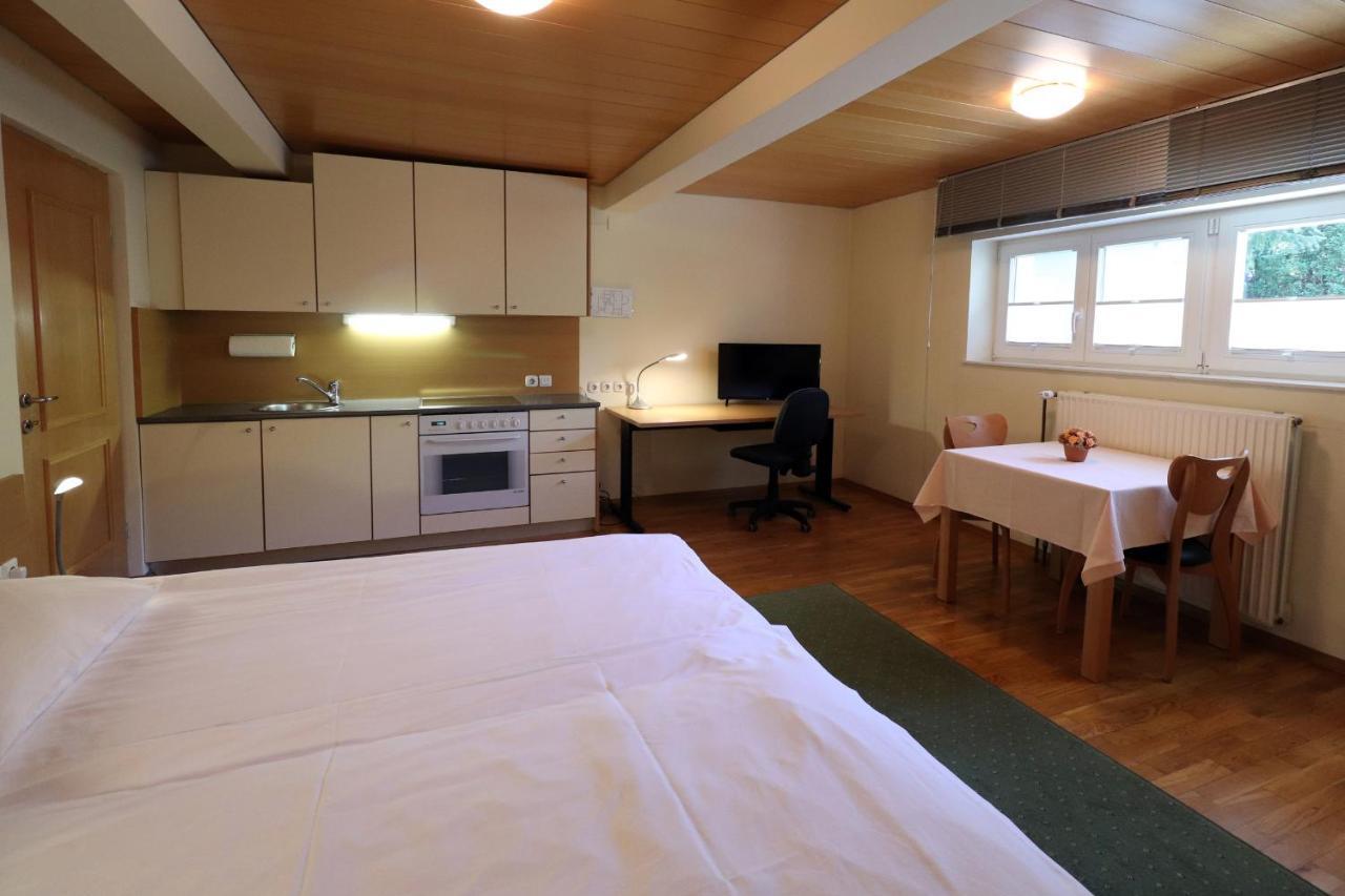 Apartments Villa Boltez Kranj Ngoại thất bức ảnh